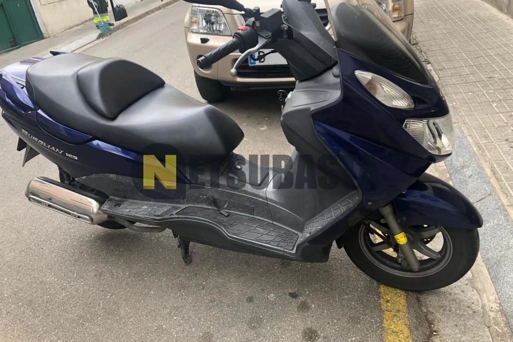 Bulle De Phare Avant Pour Suzuki Burgman 125 (modèles 2002 à 2006) - Occasion En Bon état