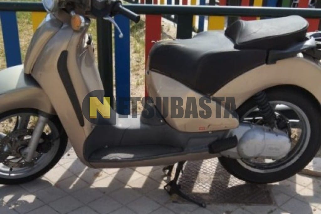 Subasta de Aprilia Scarabeo 150 2000