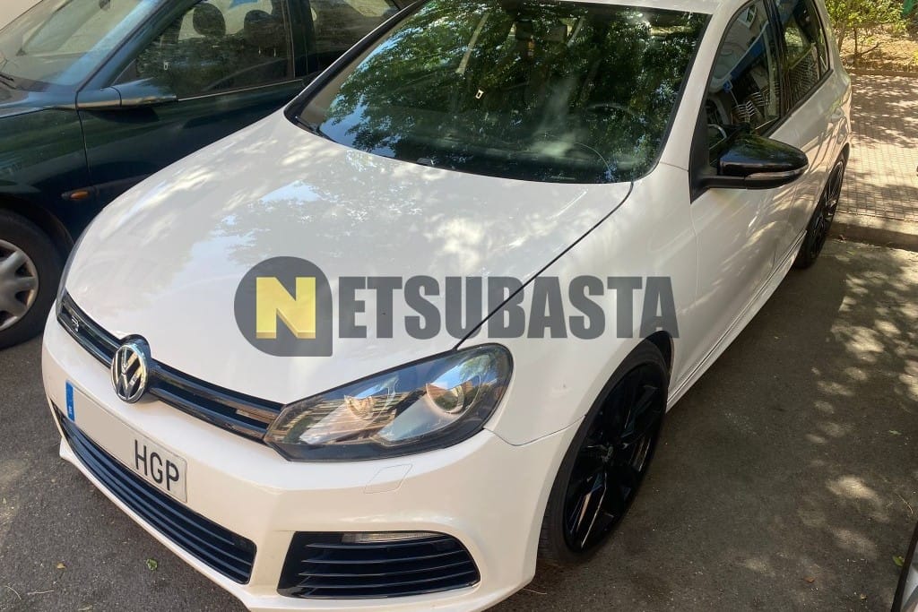Volkswagen Golf R 2.0 TSI 4Motion DSG 2011