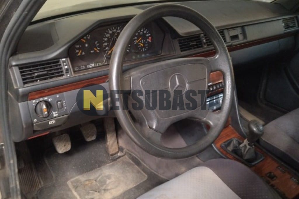 Mercedes-Benz 320 E 1994