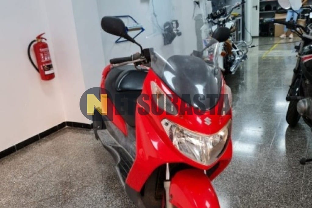 Bulle (pare-brise) Pour Suzuki 125 Burgman (2007-2011) - Occasion, état Correct, Origine France