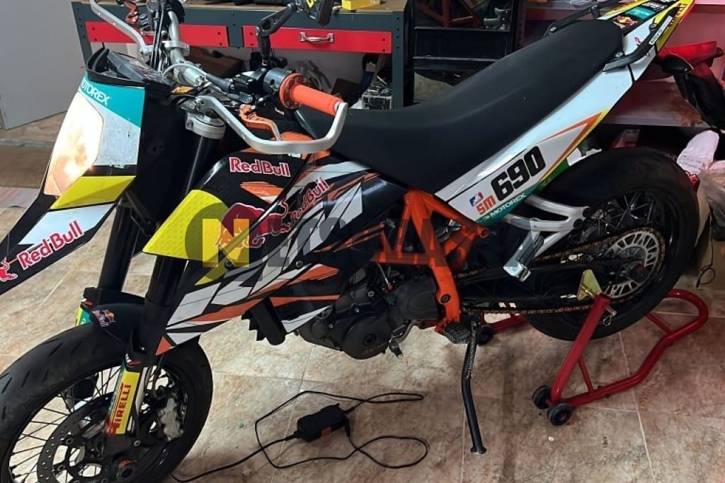 Subasta de ktm 690 supermoto 2007
