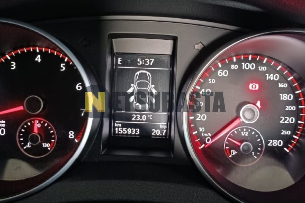 Volkswagen Golf GTI 2.0 TSI 2011
