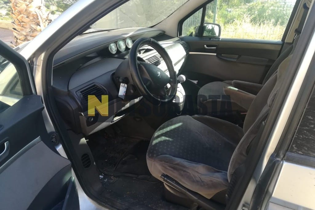Peugeot 807 2.2 HDi 2004