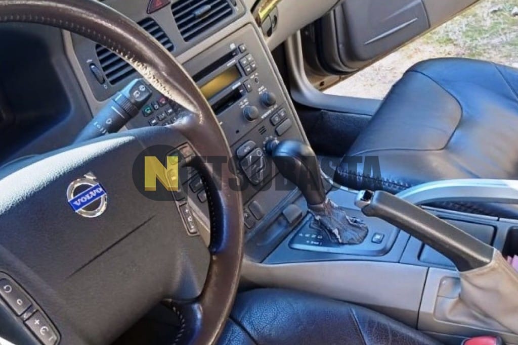Volvo V70 2.4T Cross Country Aut. 2002