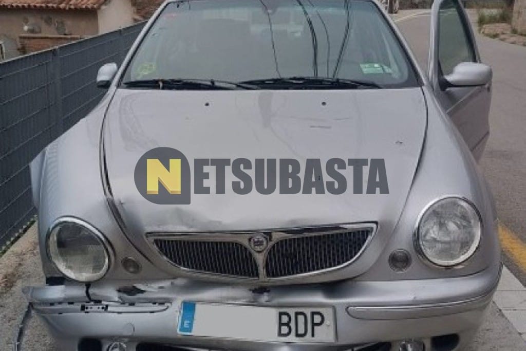 Lancia Lybra 1.8 2000