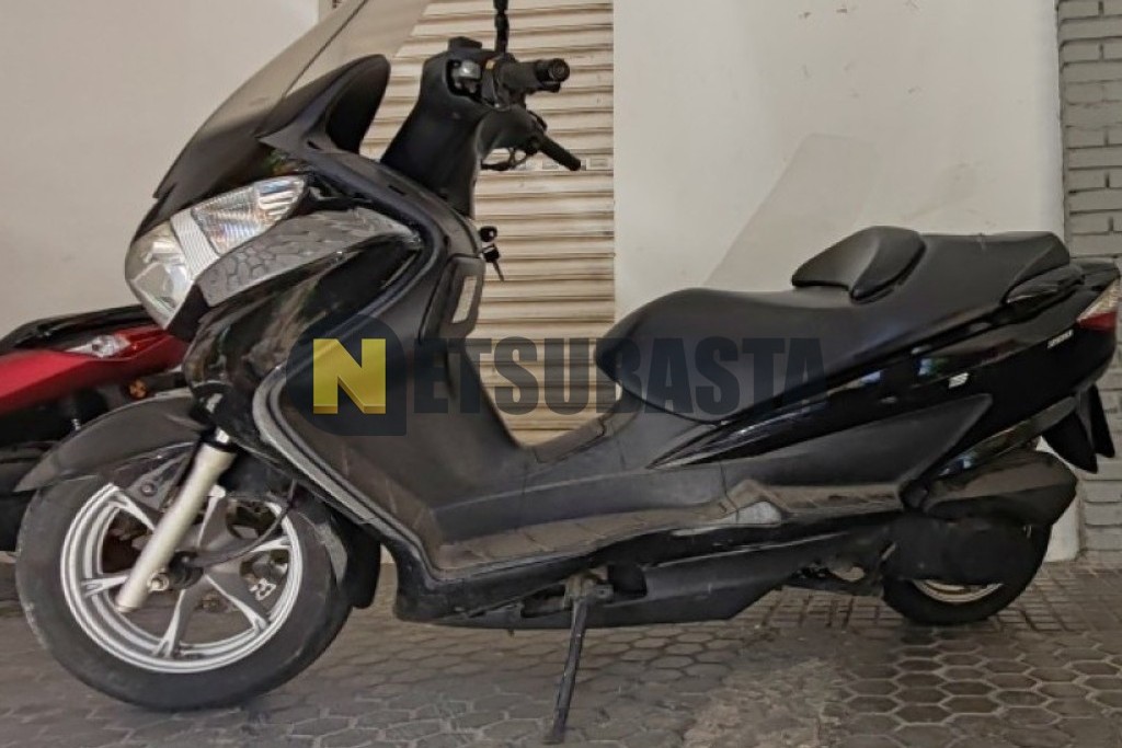 Suzuki Burgman 200 2011