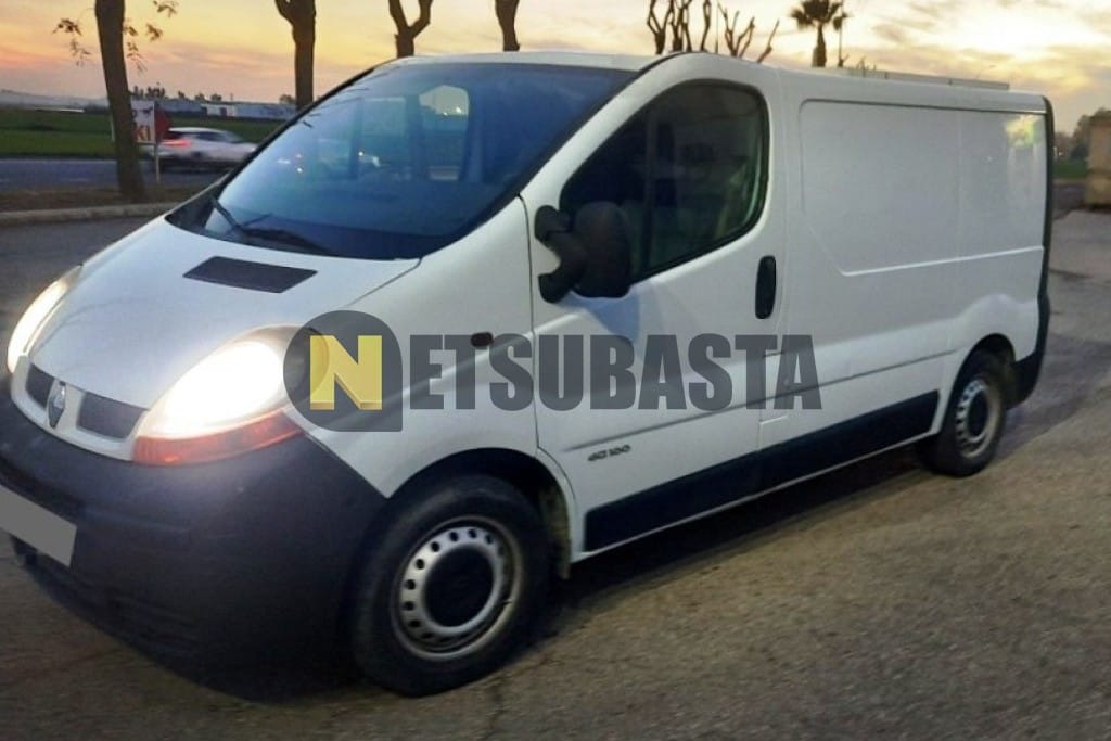 Subasta de Renault Trafic 1.9 dci 2005