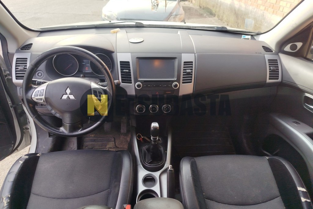 Mitsubishi Outlander 220 DI-D MIVEC 2011