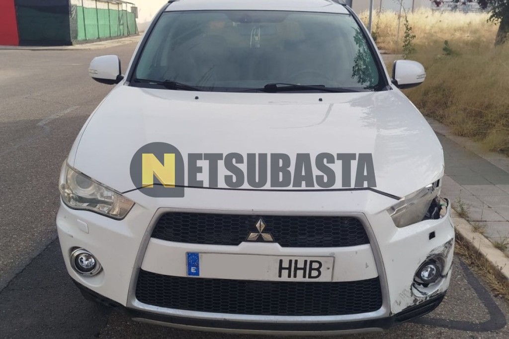 Mitsubishi Outlander 220 DI-D MIVEC 2011