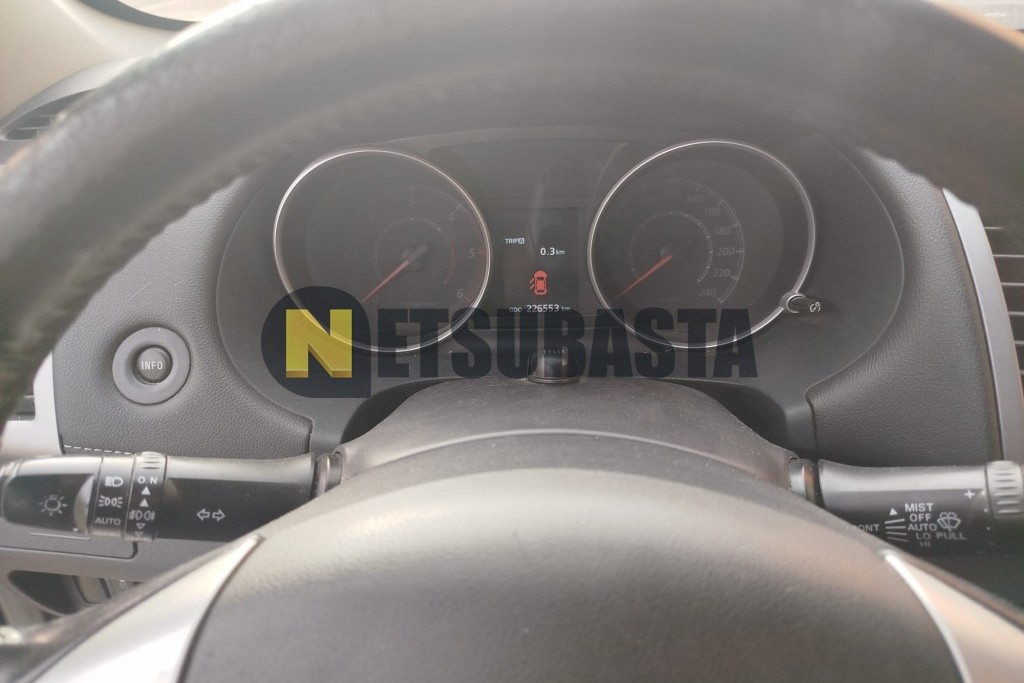 Mitsubishi Outlander 220 DI-D MIVEC 2011
