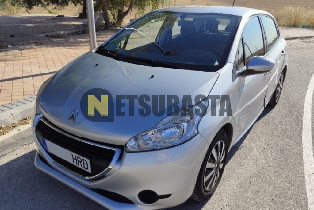 Peugeot 208 1.2 Puretech 2013