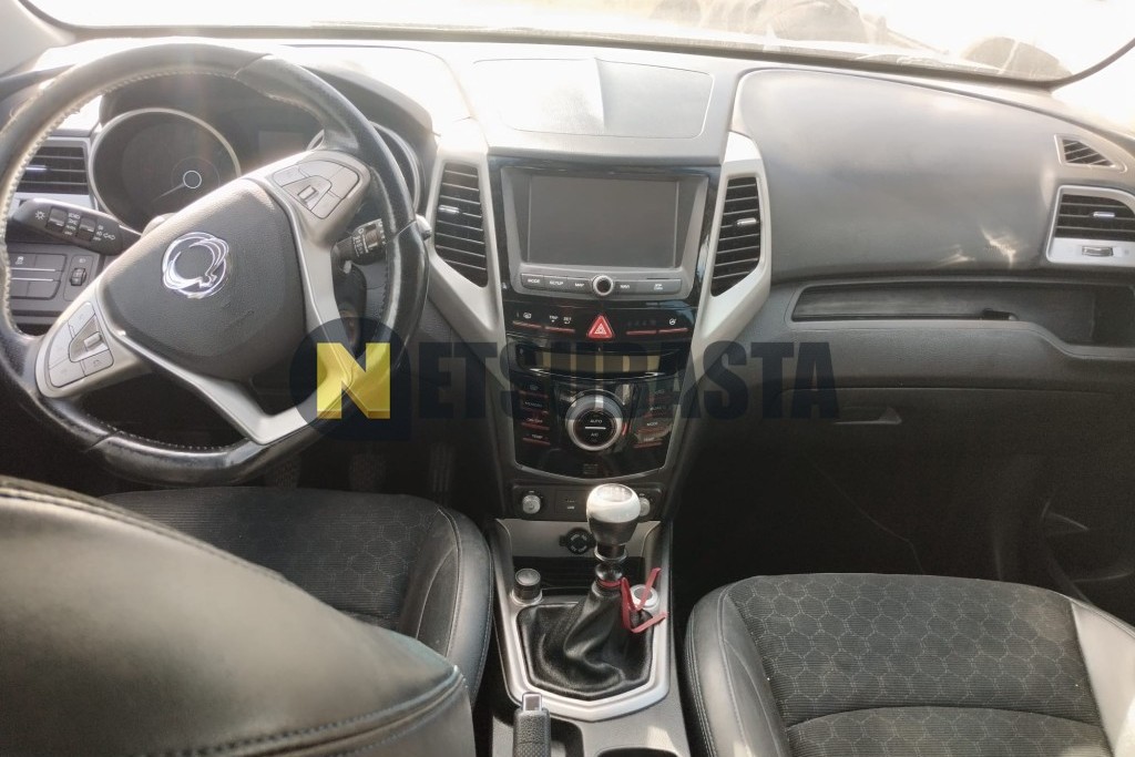 SsangYong Tívoli D16T 4x2 2015