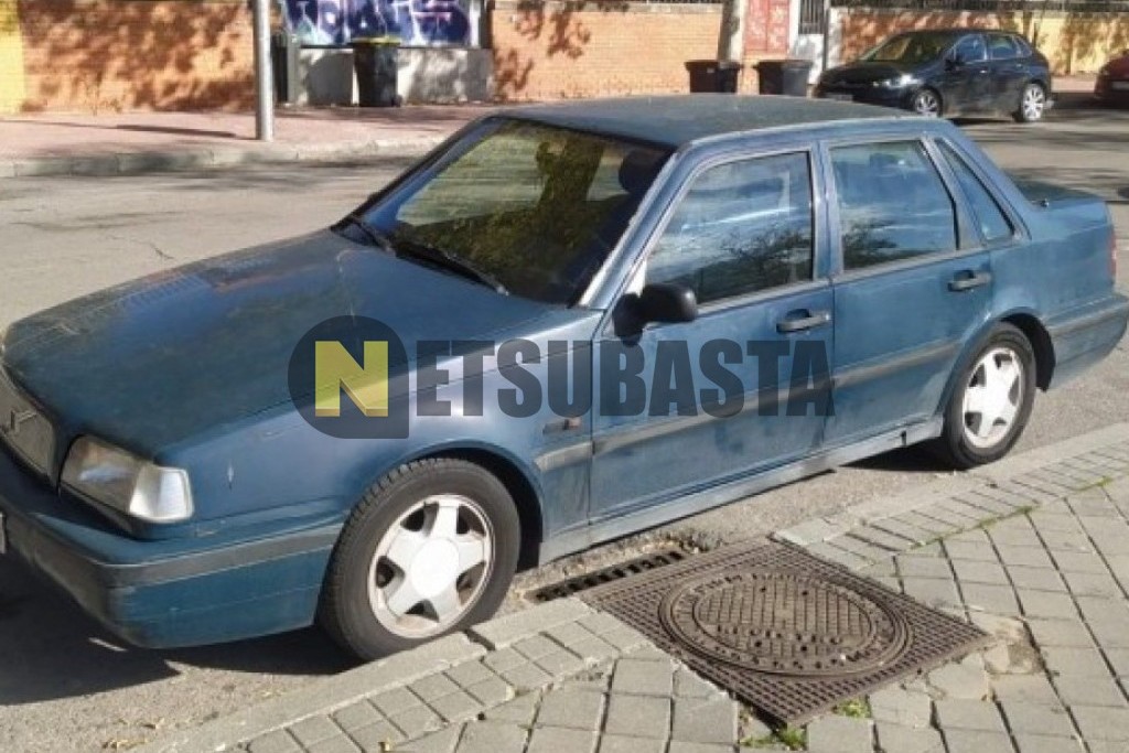 Volvo 460 2.0i 1995