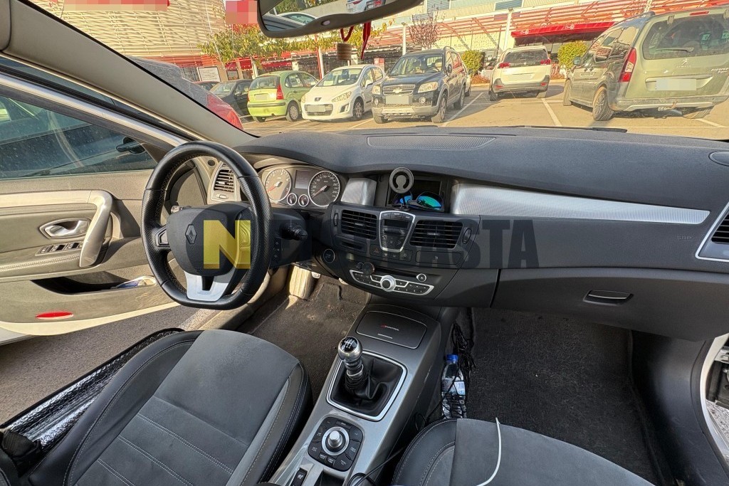 Renault Laguna Grand Tour 2.0 dCi 2013