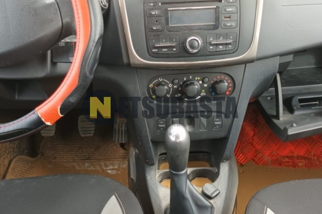 Dacia Sandero 0.9 TCe 2013