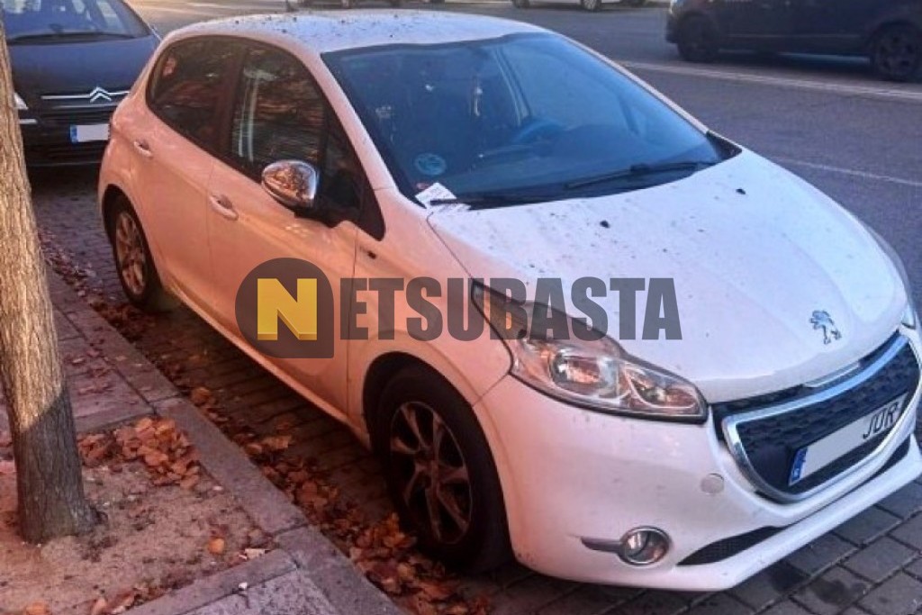 Peugeot 208 1.2 PureTech 2015