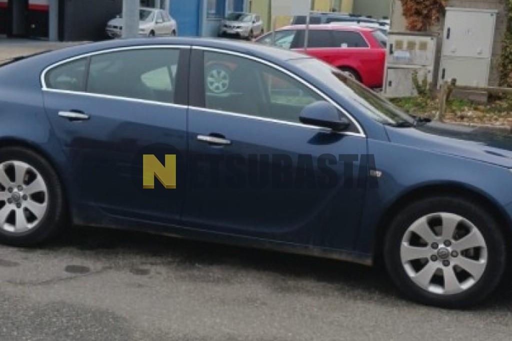 Opel Insignia 2.0 CDTi 2011