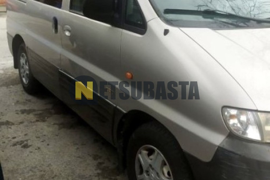 Hyundai H-1 2.5 CRDi 2003