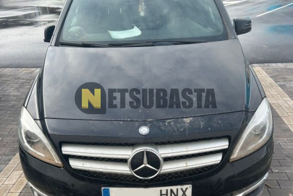 Mercedes-Benz B 180 CDI 7G-DCT 2013