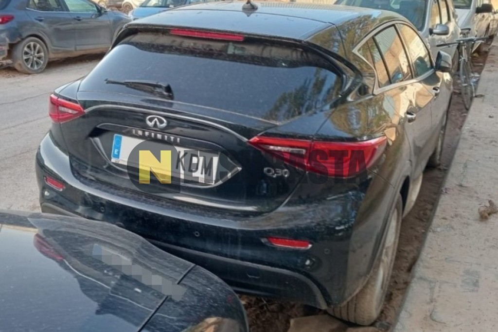 Infiniti Q30 1.5d 7DCT 2016