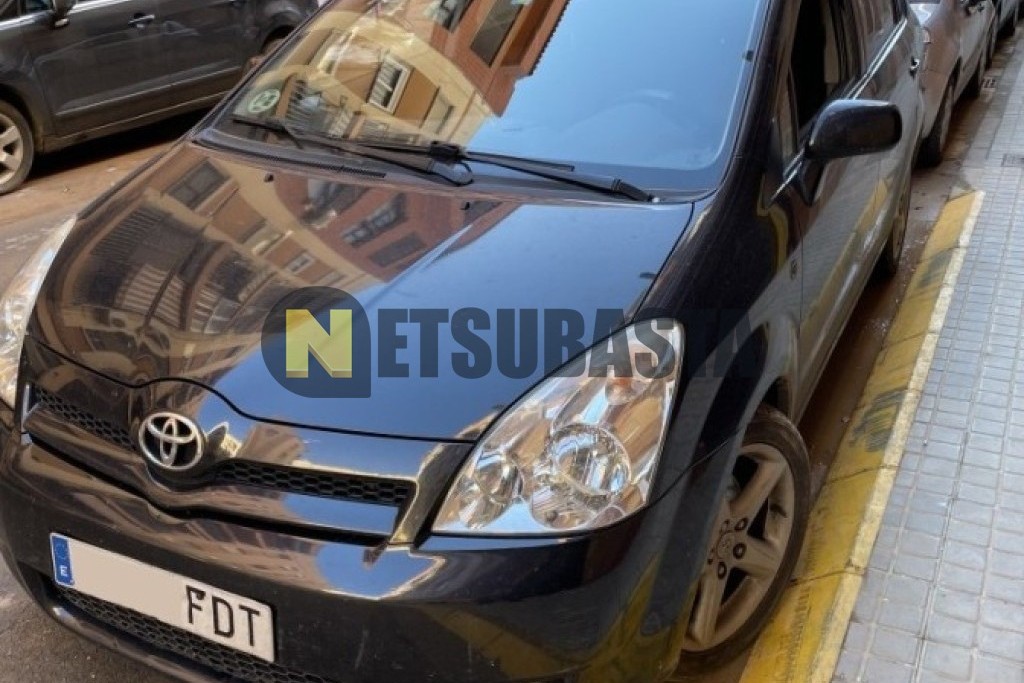 Toyota Corolla Verso 2.2 D4D 2006