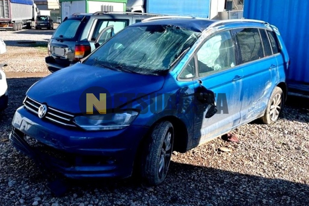 Volkswagen Touran 2.0 TDI DSG 6 vel. 7 plazas 2017