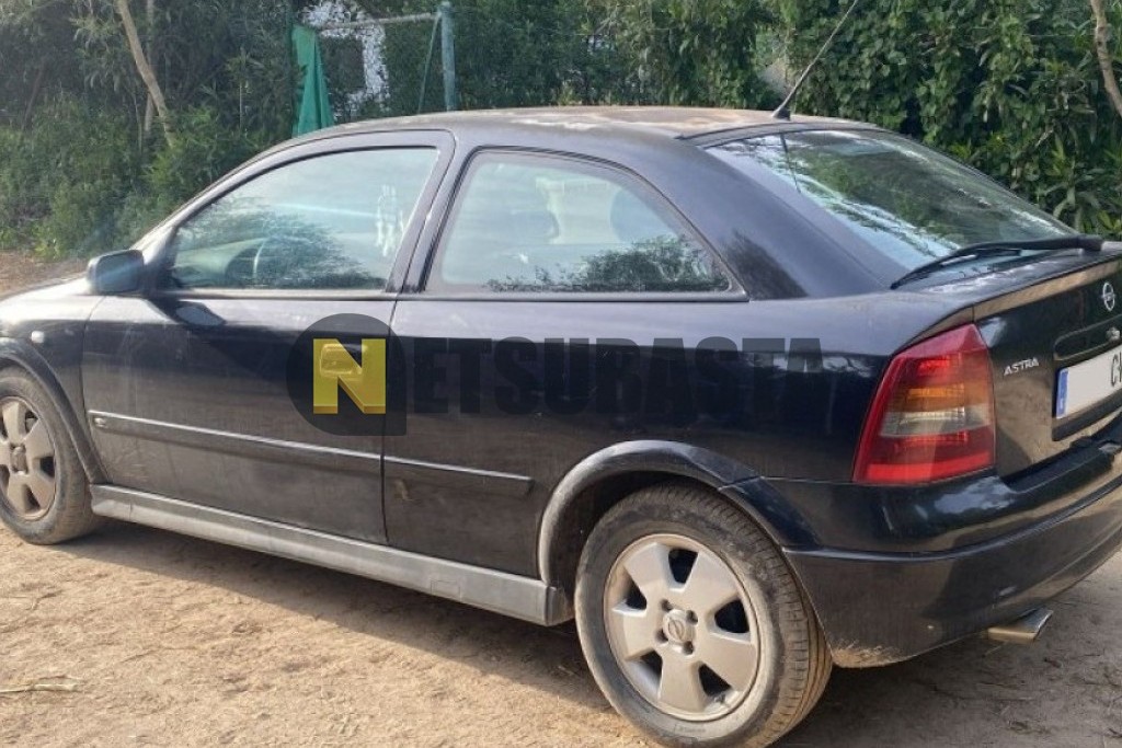 Opel Astra 1.6 2004