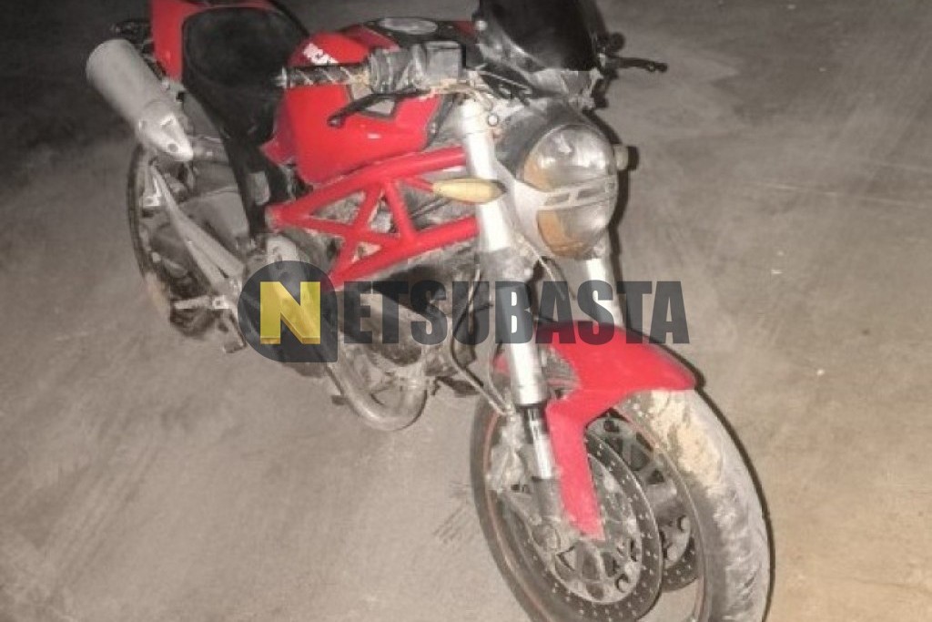 Ducati MONSTER 696 2008