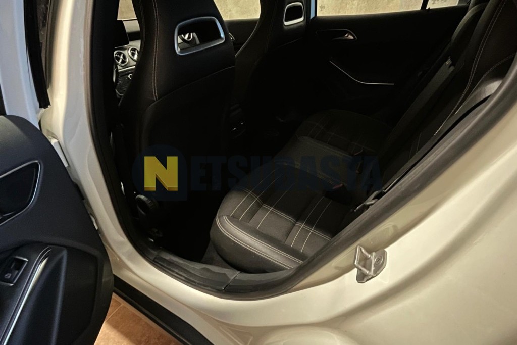 Mercedes-Benz GLA 200 d 2016