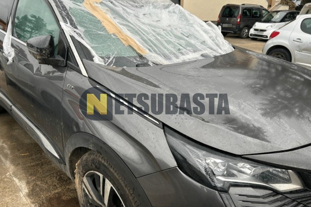 Peugeot 5008 1.5 BlueHDi EAT8 2021