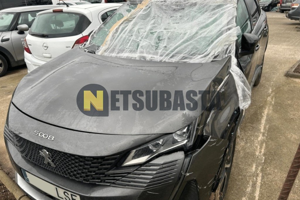 Peugeot 5008 1.5 BlueHDi EAT8 2021