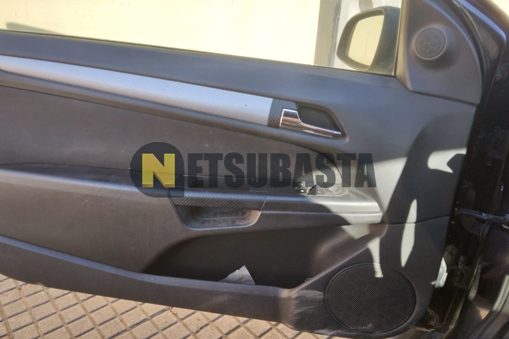 Opel Astra GTC 1.9 CDTi 2006