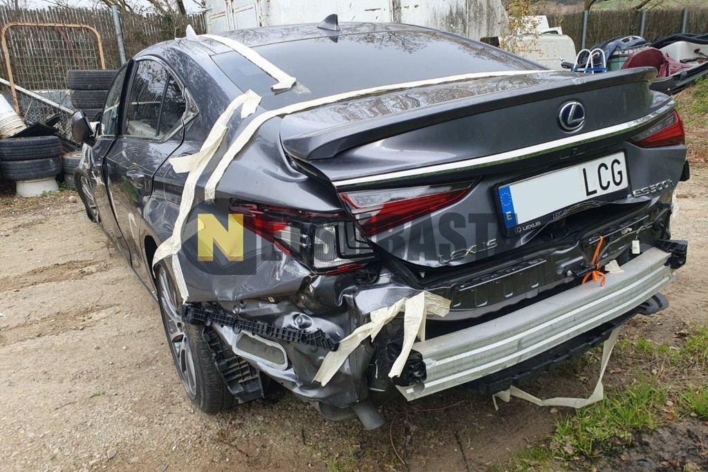 Lexus ES 300h 2019