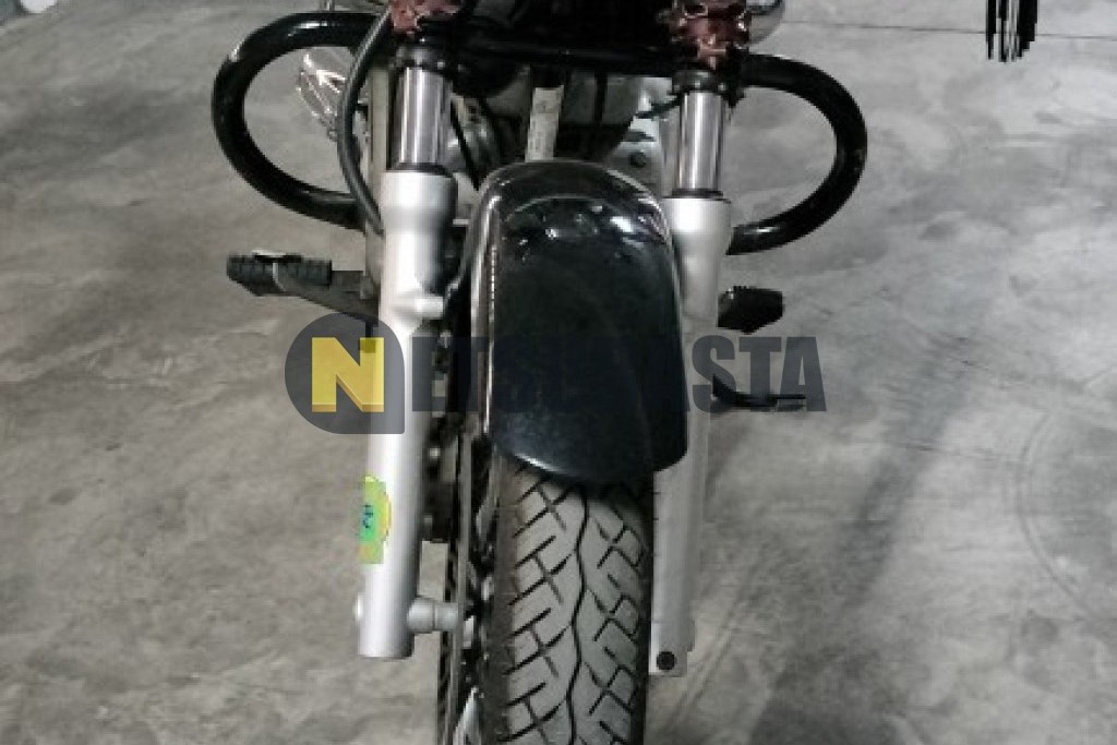 Suzuki Intruder 125 2005