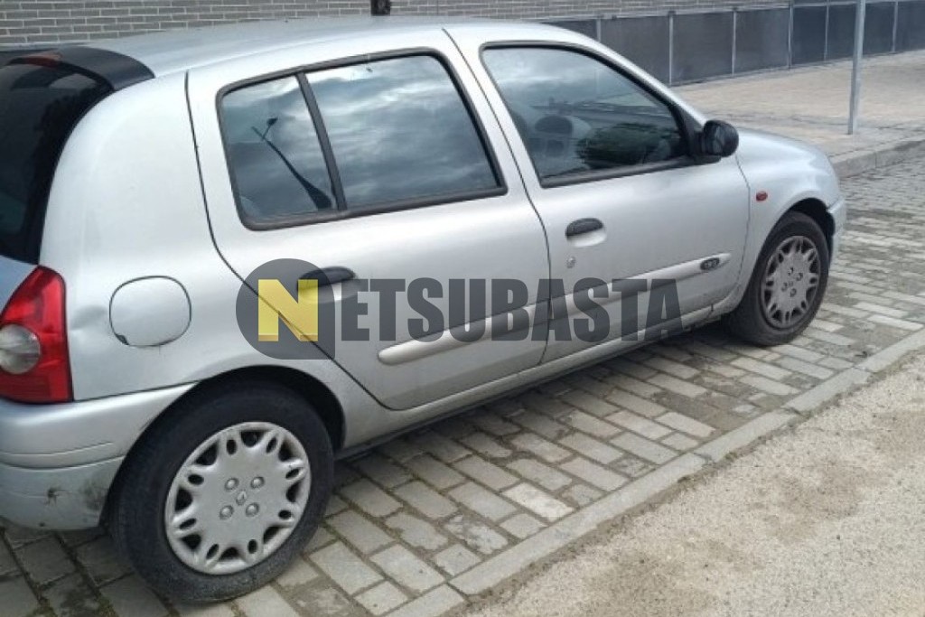 Renault Clio 1.9D 2000