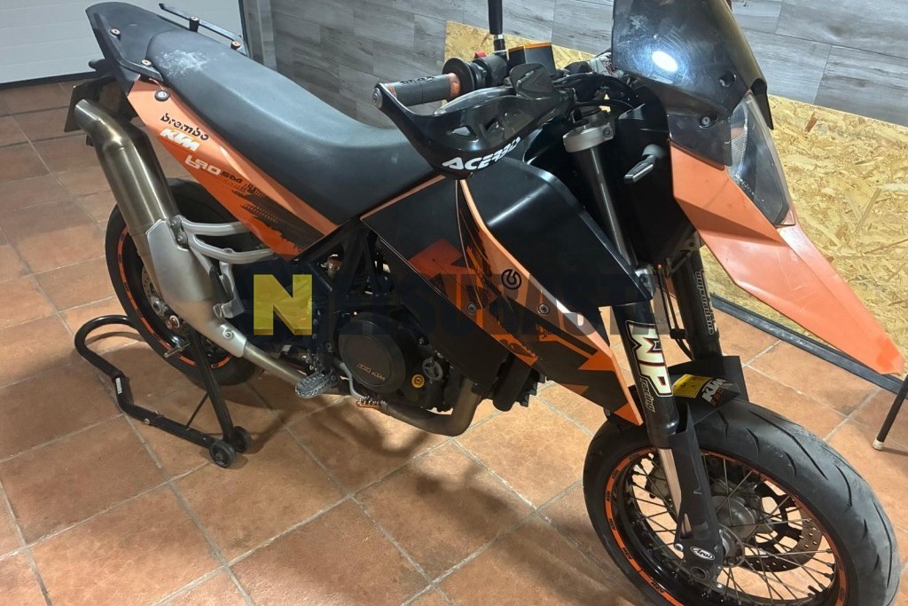 KTM 690 SUPERMOTO 2007