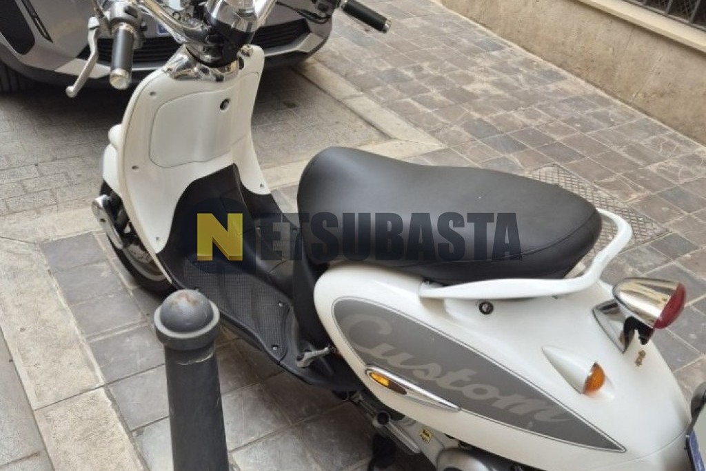 Aprilia Compay 125 Custom 2012