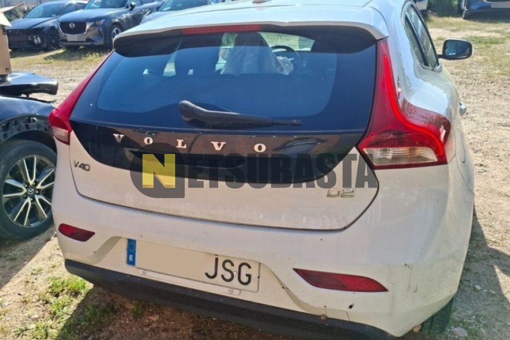 Volvo V40 D2 2016