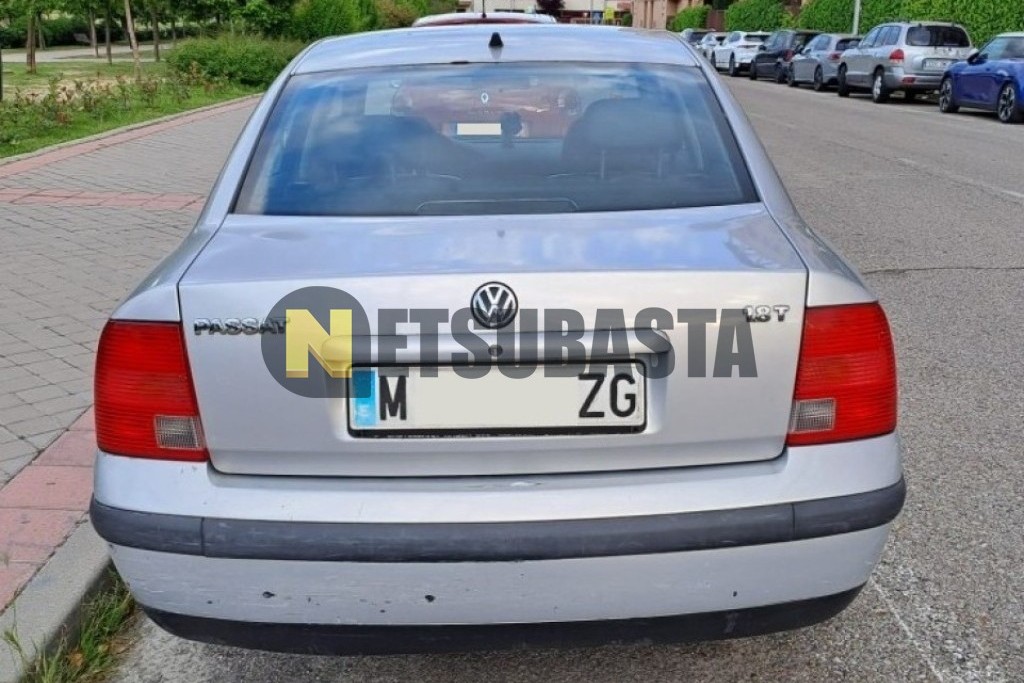 Volkswagen Passat 1.8T 2000
