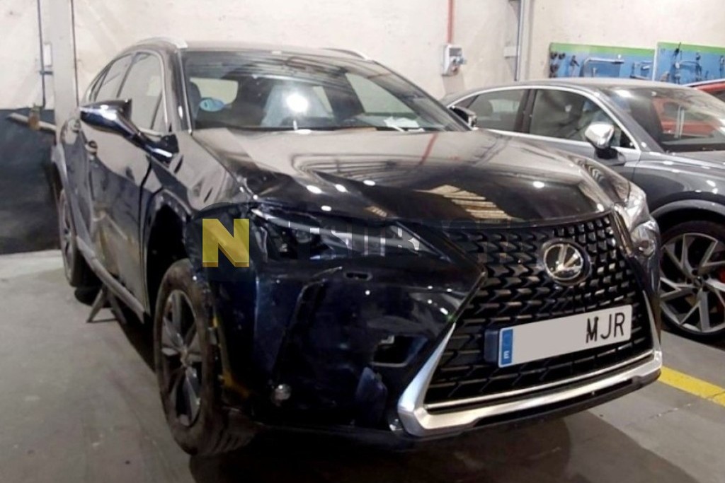 Lexus UX 250h 2023