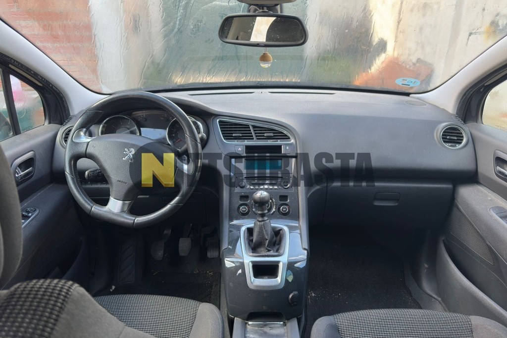 Peugeot 5008 1.2 PureTech 2016