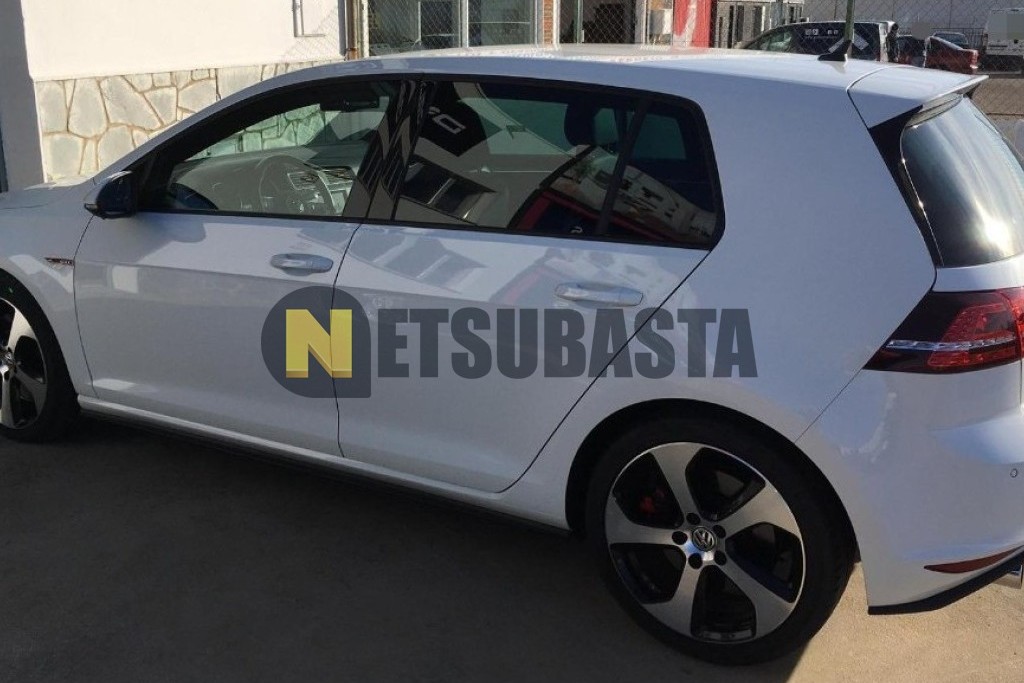 Volkswagen Golf GTI 2.0 TSI BMT DSG 6 vel. 2014