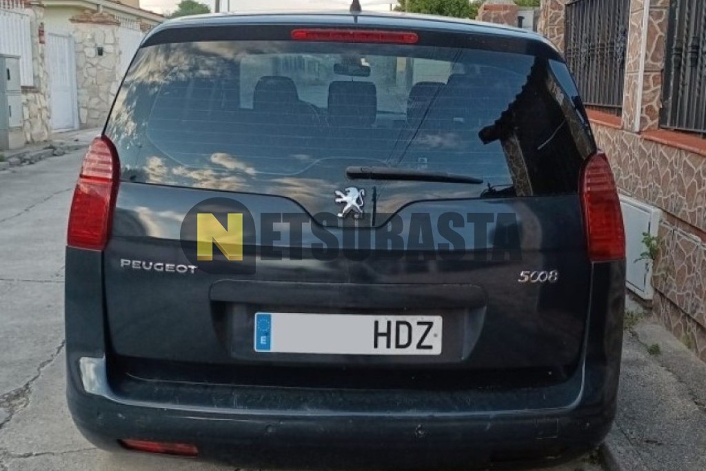 Peugeot 5008 2.0 HDi FAP 2011