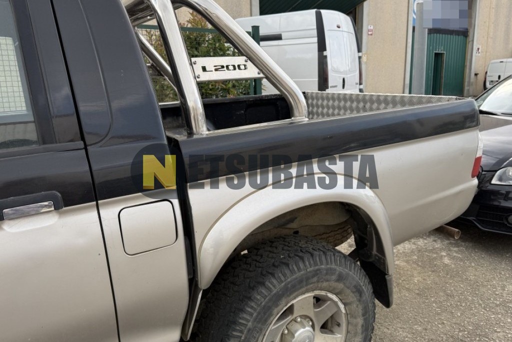 Mitsubishi L200 Doble Cabina 2.5 4X4 2004