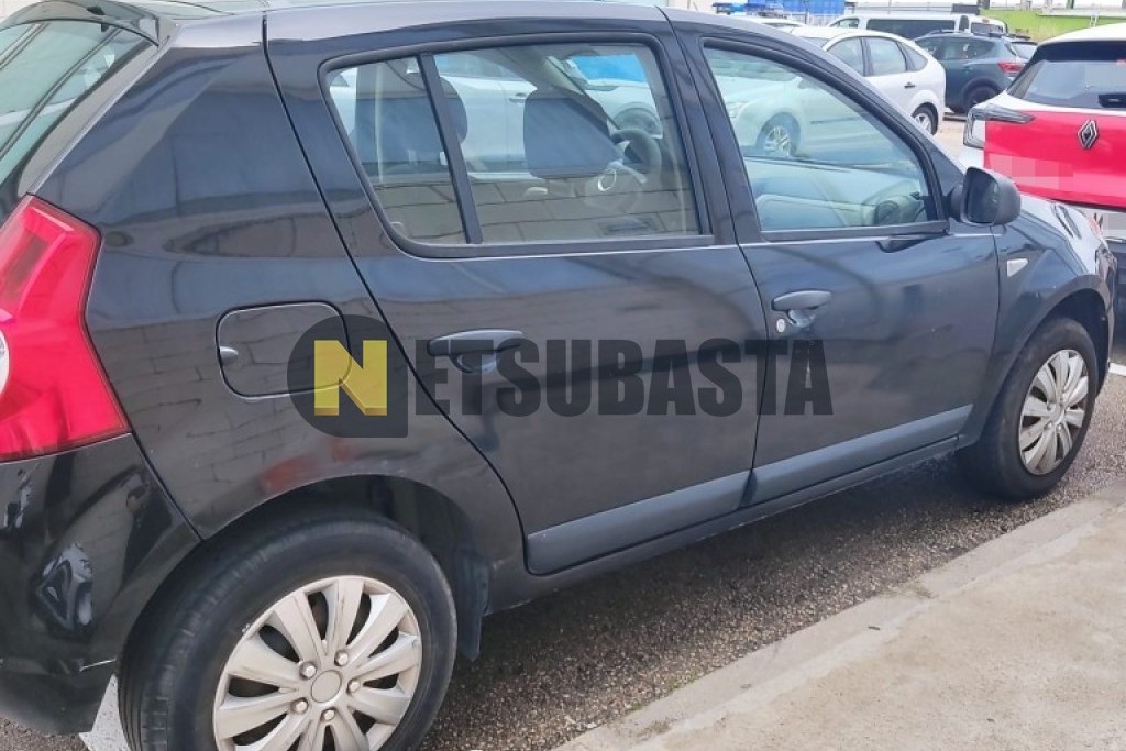 Dacia Sandero 1.2 16v 2011