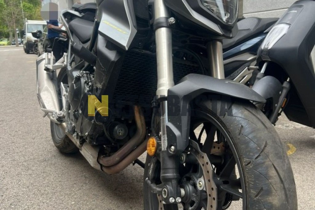 Honda CB 750 Hornet 2024
