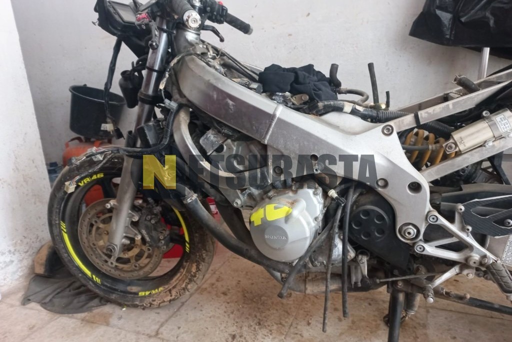 Honda CBR 600F 2001