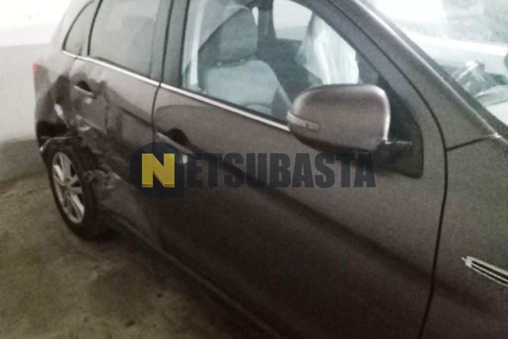 Mitsubishi ASX 220 4WD DI-D Aut. 2013