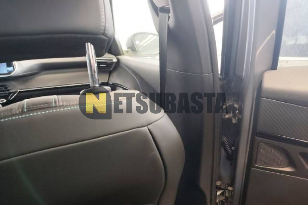 Peugeot 2008 1.5 BlueHDi EAT8 2021